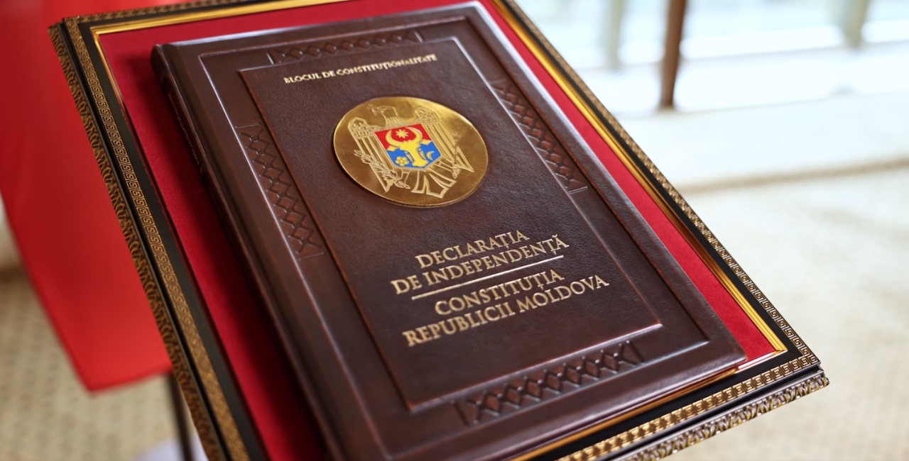 Constituția Republicii Moldova – legea supremă care ne unește ca popor -  STRATCOM
